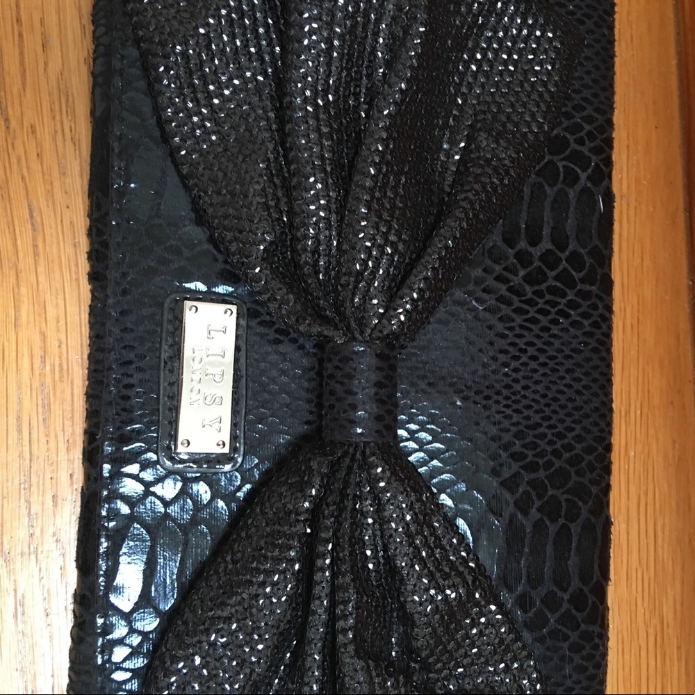 Blk snake clutch bag